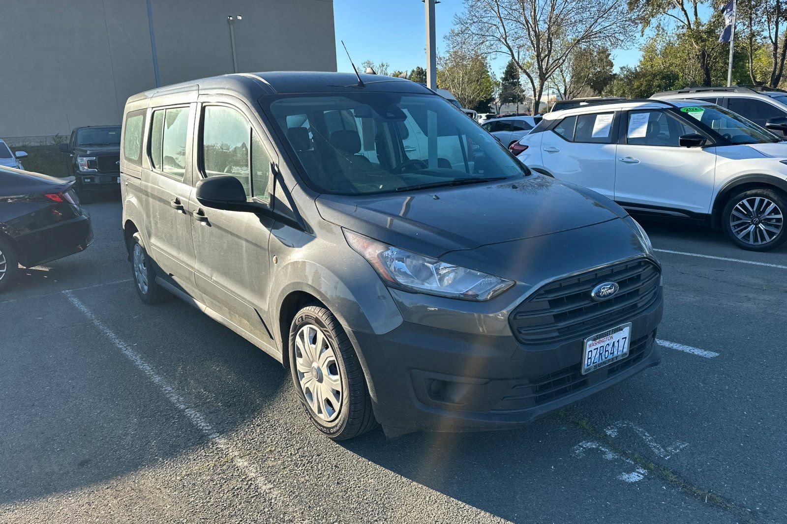 Used 2020 Ford Transit Connect XL image 2