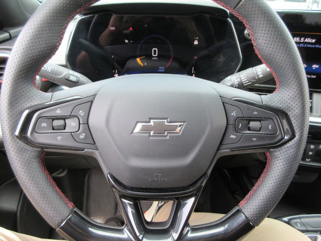 Certified 2025 Chevrolet Trax RS w/ Driver Confidence Package FWD image 25