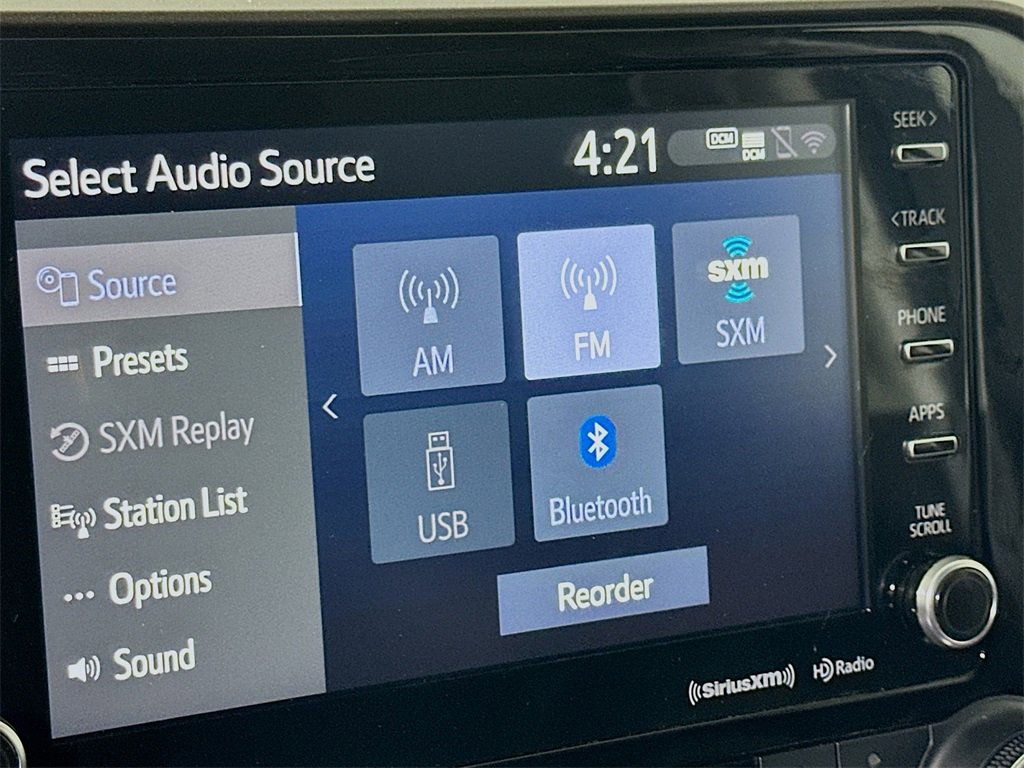 Used 2022 Toyota Highlander XLE image 28