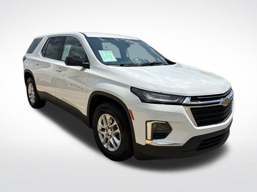 Used 2022 Chevrolet Traverse LS FWD image 3