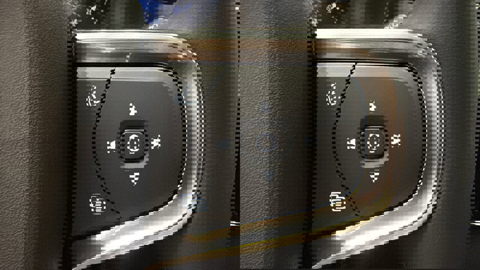 Used 2026 Volvo XC40 B5 Plus w/ Protection Package Premier image 14