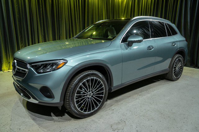 New 2026 Mercedes-Benz GLC 300 image 1