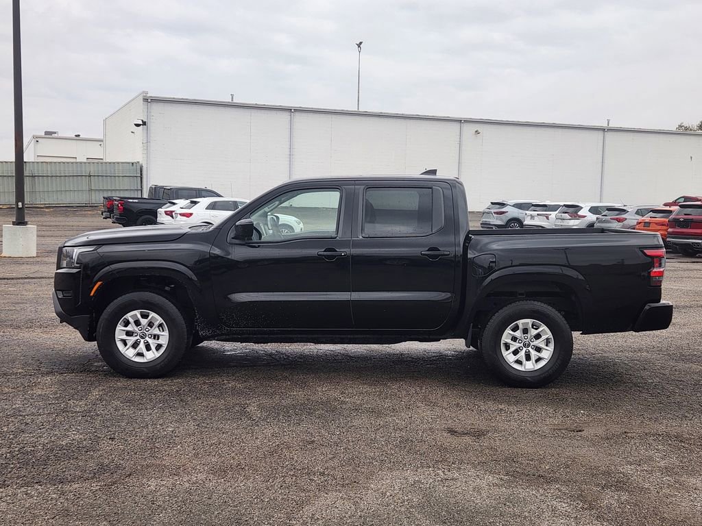 Used 2024 Nissan Frontier SV image 4
