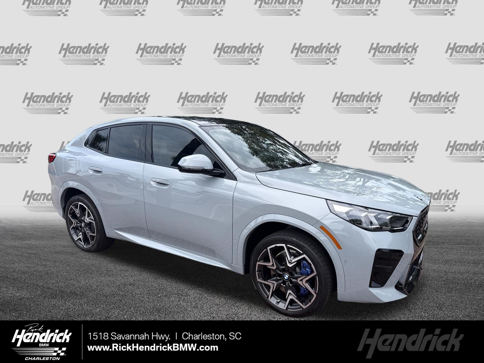 New 2026 BMW X2 xDrive28i w/ Technology Package AWD/4WD image 1