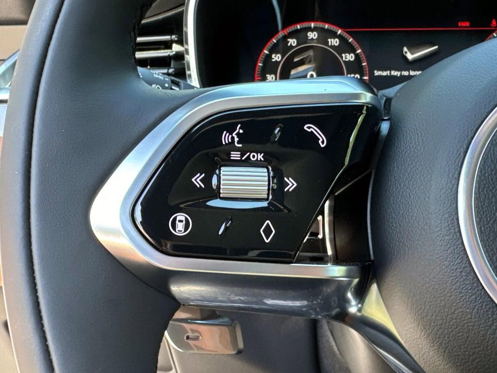 Used 2026 Jaguar F-PACE R-Dynamic S image 30