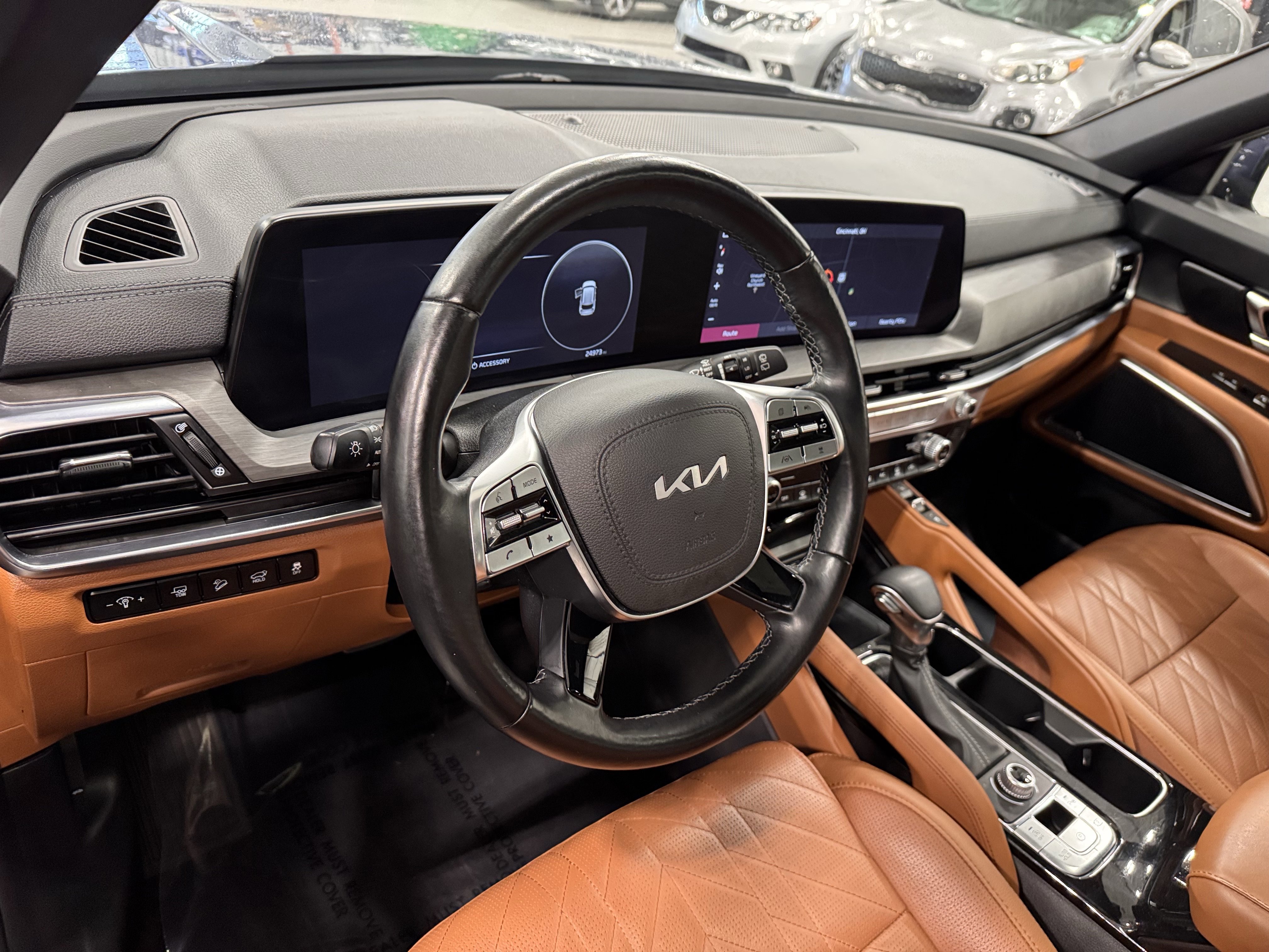 Used 2023 Kia Telluride SX X-Line image 18