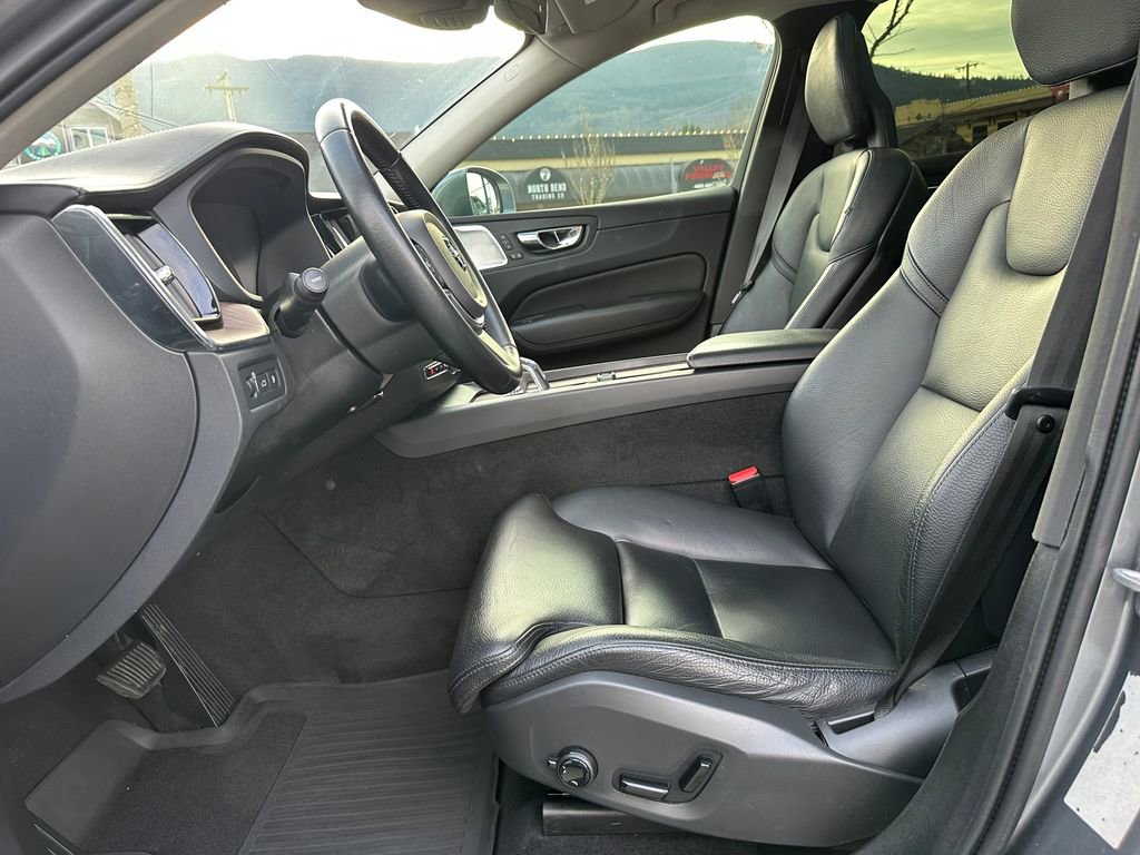 Used 2019 Volvo XC60 T8 Inscription w/ Advanced Package AWD/4WD image 17