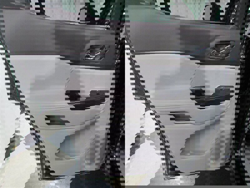 Used 2023 GMC Acadia SLT image 95