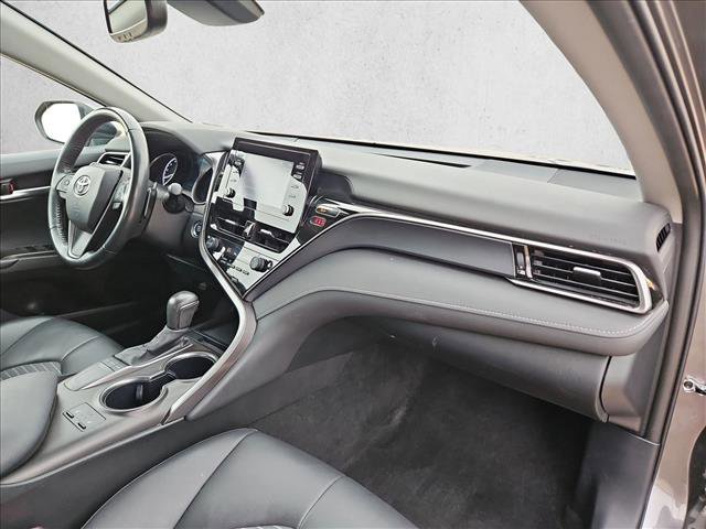 Used 2024 Toyota Camry SE w/ Cold Weather Package image 21