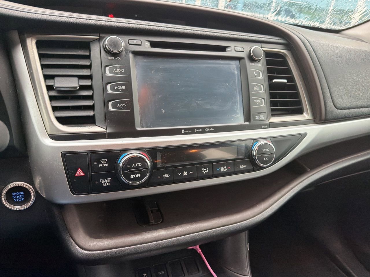 Used 2016 Toyota Highlander XLE image 7