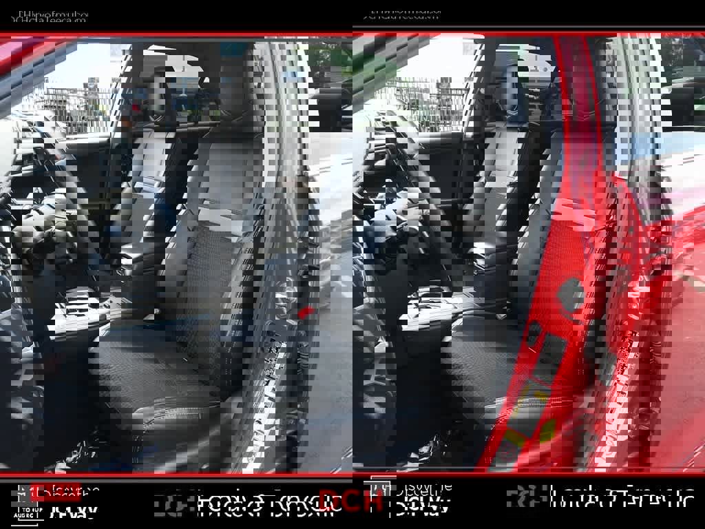 Used 2014 Toyota Camry SE image 18