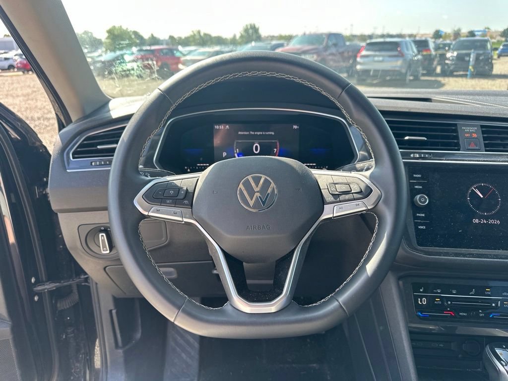 Used 2023 Volkswagen Tiguan SE AWD/4WD image 19