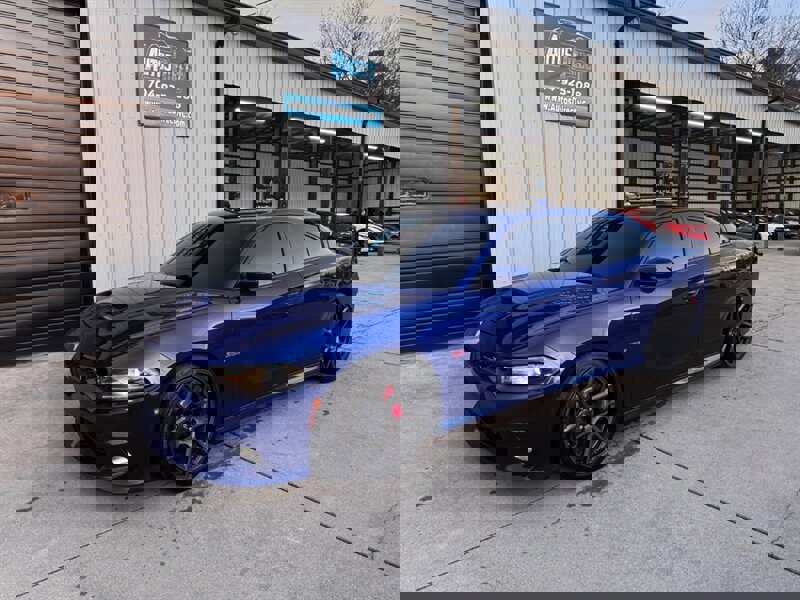 Used 2019 Dodge Charger Scat Pack w/ Technology Group image 1