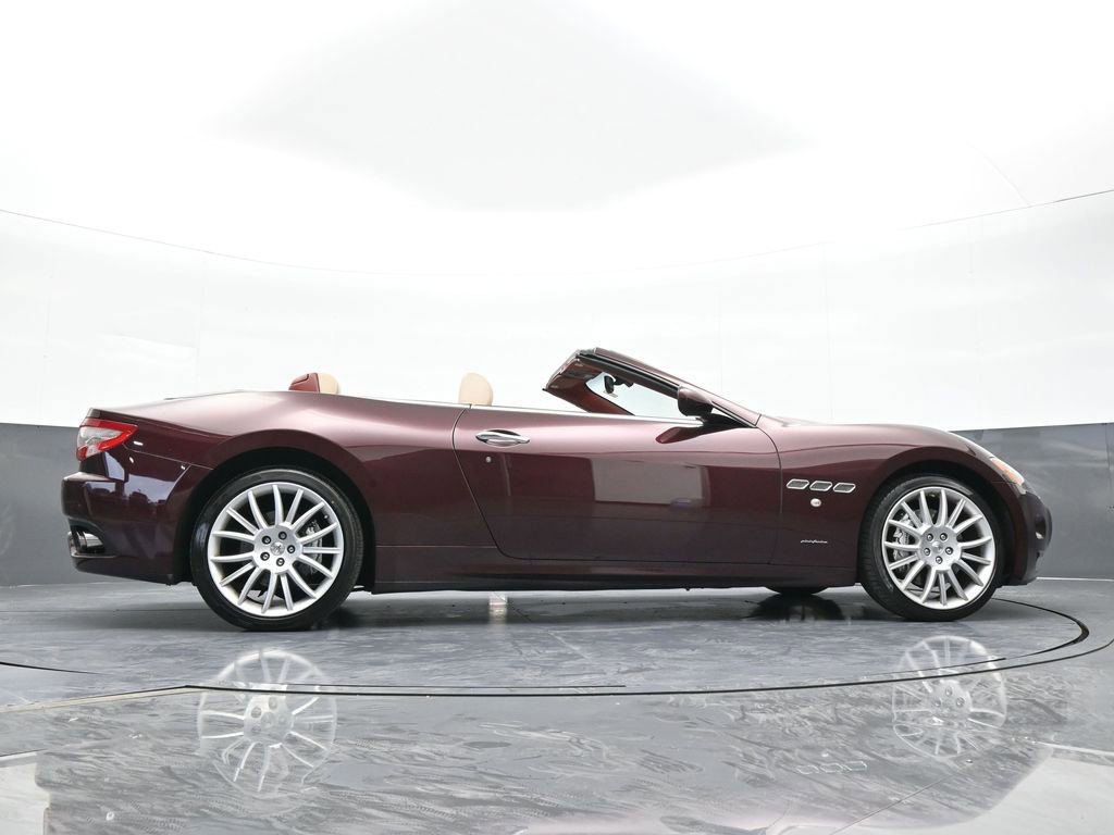 Used 2015 Maserati GranTurismo Convertible image 53