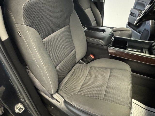 Used 2018 GMC Sierra 2500 SLE w/ Suspension Package, Off-Road AWD/4WD image 27