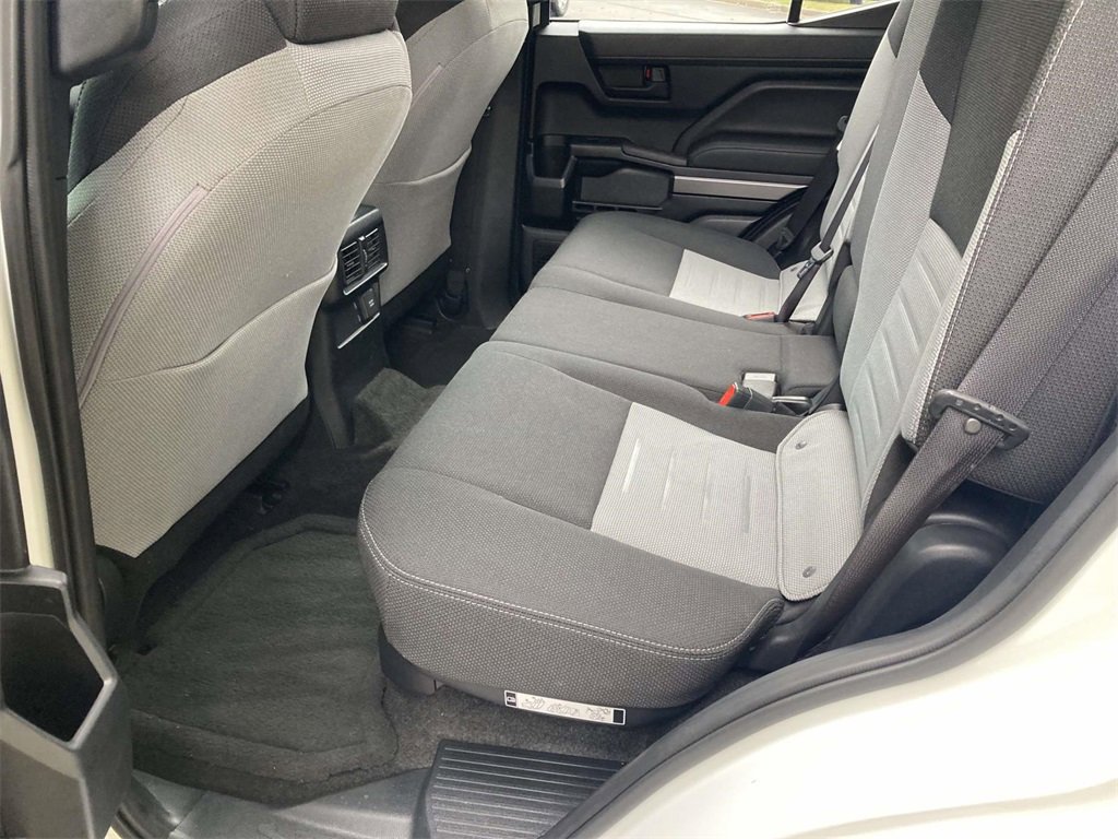 Used 2025 Toyota 4Runner TRD Off-Road image 7