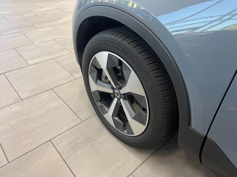 Used 2023 Volvo XC40 B5 Ultimate AWD/4WD image 4