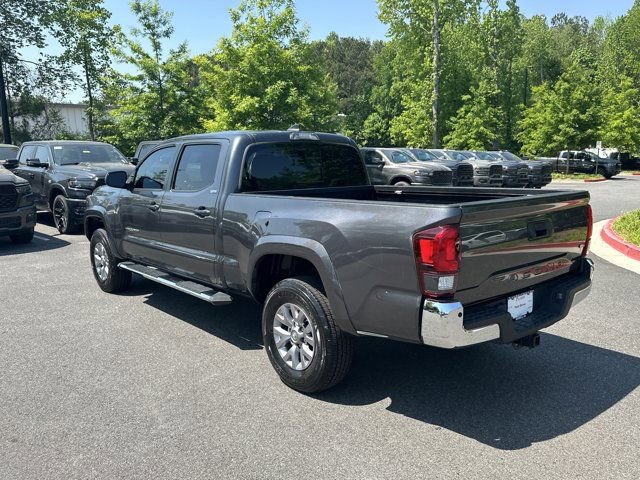 Used 2018 Toyota Tacoma SR5 RWD image 8