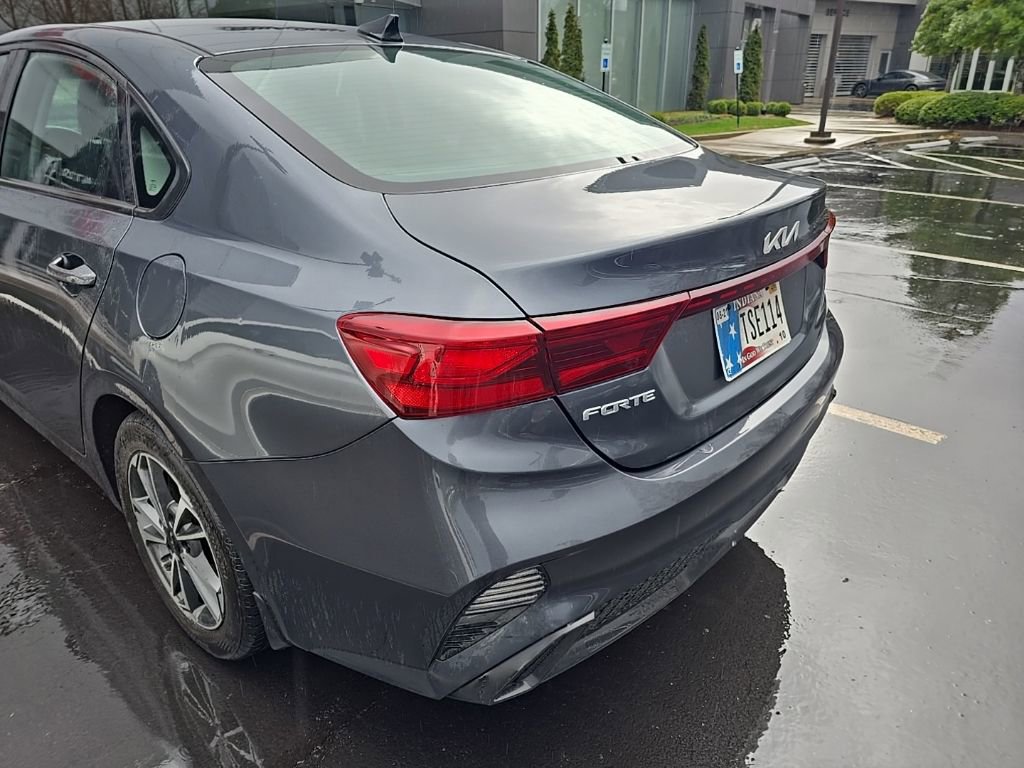 Used 2022 Kia Forte LXS w/ LXS Technology Package image 5