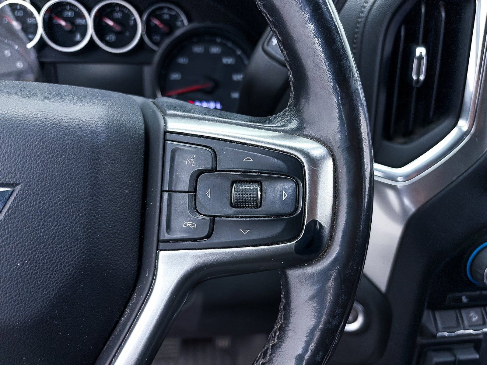 Used 2022 Chevrolet Silverado 1500 RST w/ All Star Edition Plus image 25