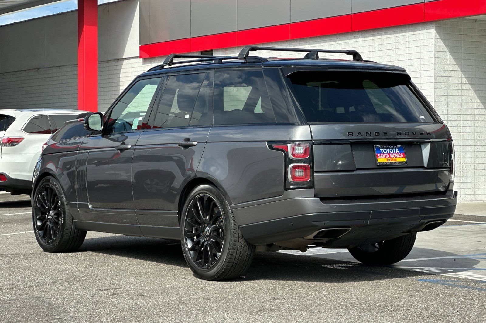 Used 2019 Land Rover Range Rover HSE AWD/4WD image 6