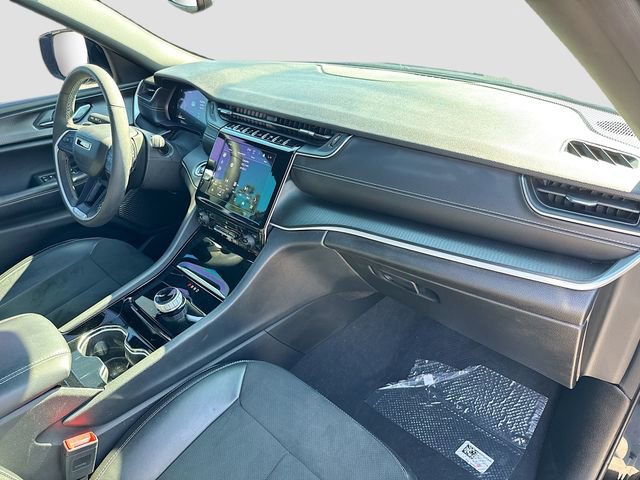 Used 2023 Jeep Grand Cherokee L Laredo RWD image 14