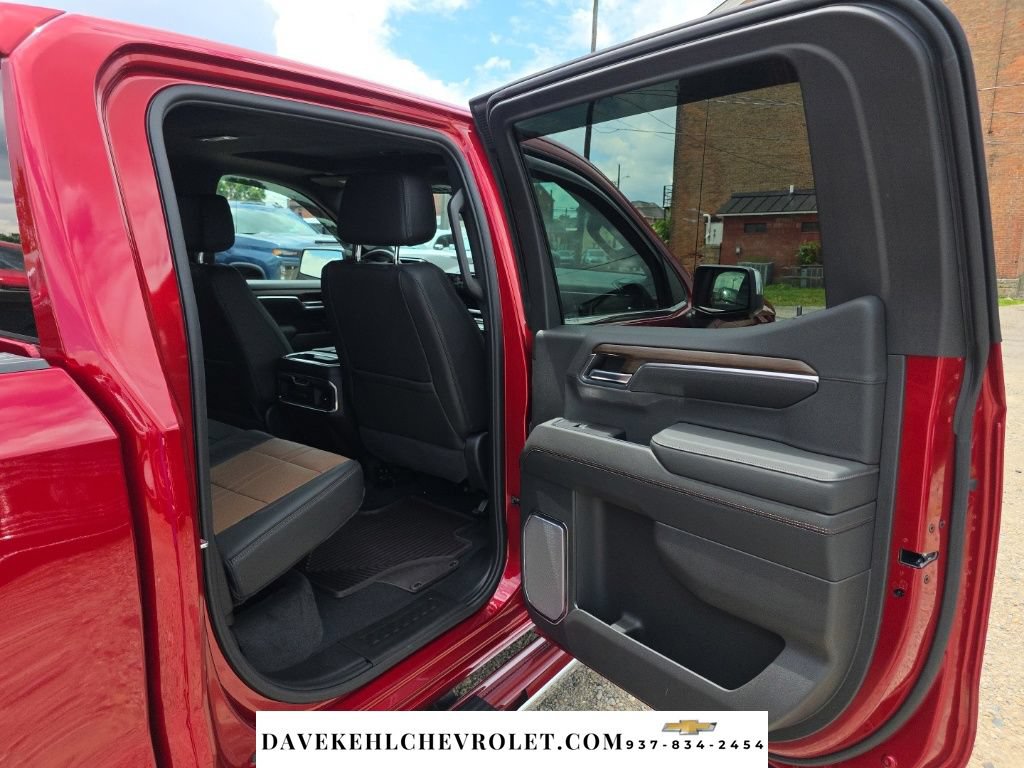 Used 2024 Chevrolet Silverado 1500 High Country w/ Technology Package AWD/4WD image 37