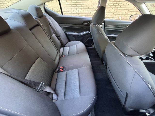 Used 2024 Nissan Altima 2.5 SV FWD image 14