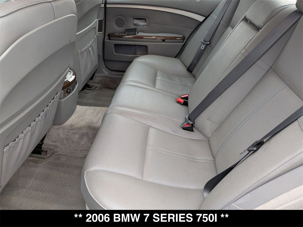Used 2006 BMW 750i image 4