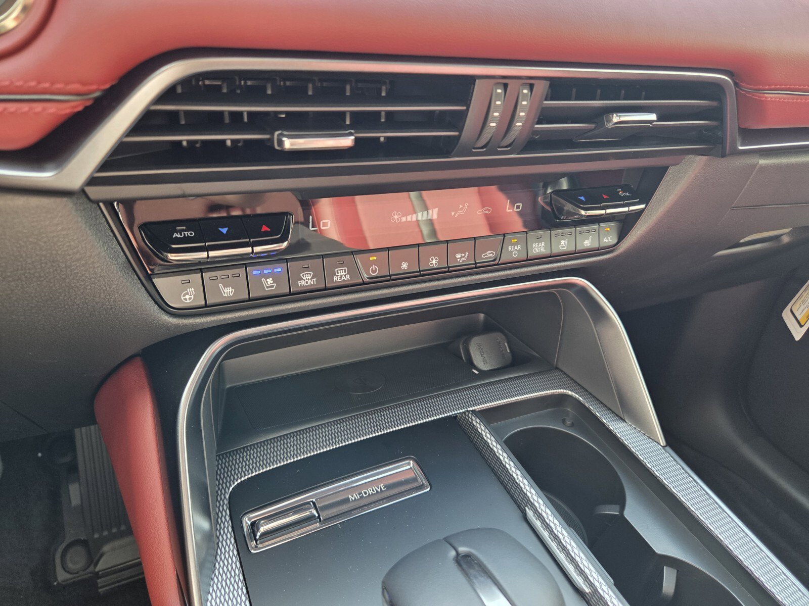 New 2026 MAZDA CX-70 3.3 Turbo w/ Premium Plus Pkg AWD/4WD image 26