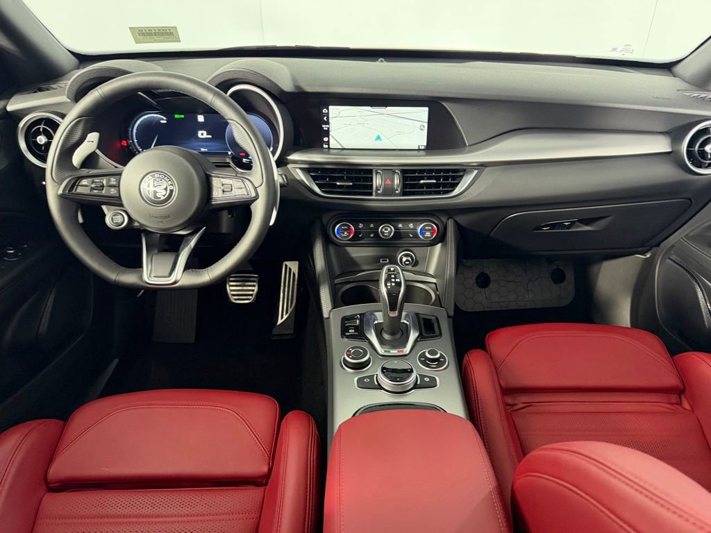 Used 2025 Alfa Romeo Stelvio Sprint w/ Veloce Package AWD/4WD image 12