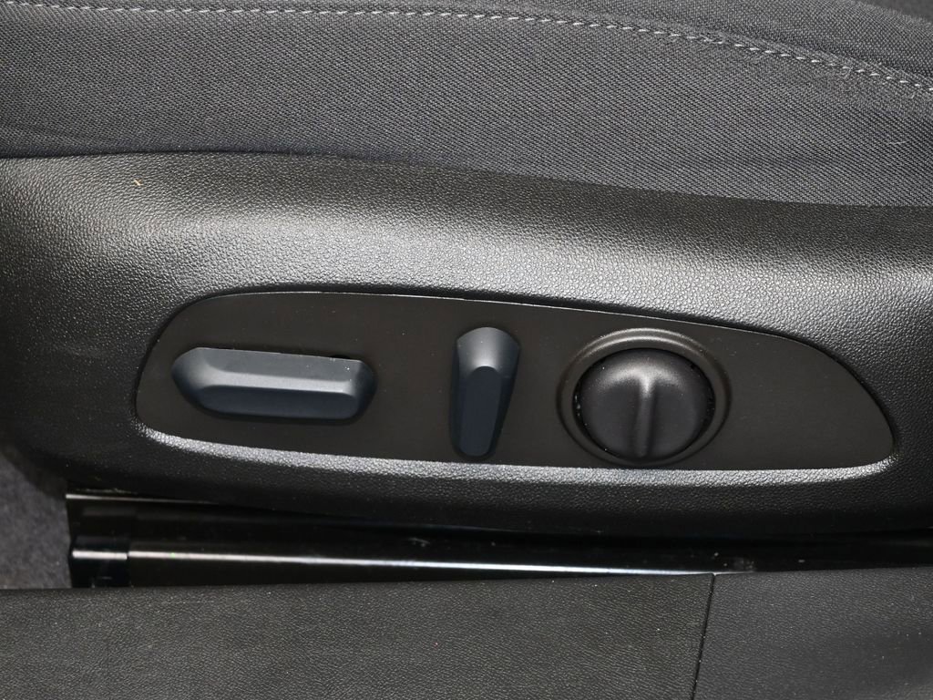 Used 2023 Chevrolet Malibu RS image 12