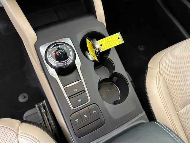 Used 2020 Ford Escape Titanium image 20