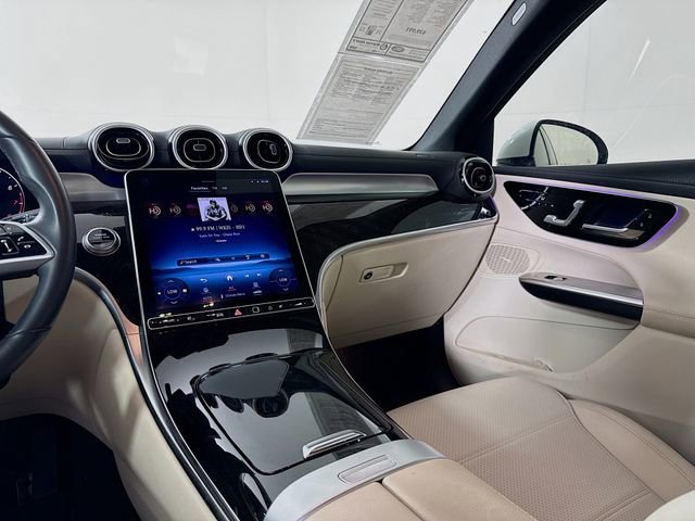 Used 2023 Mercedes-Benz GLC 300 image 25
