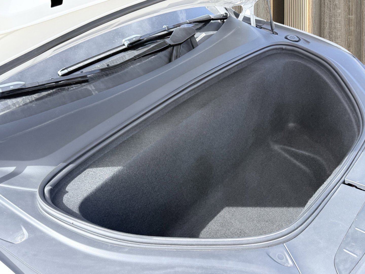 Used 2023 Tesla Model X image 27