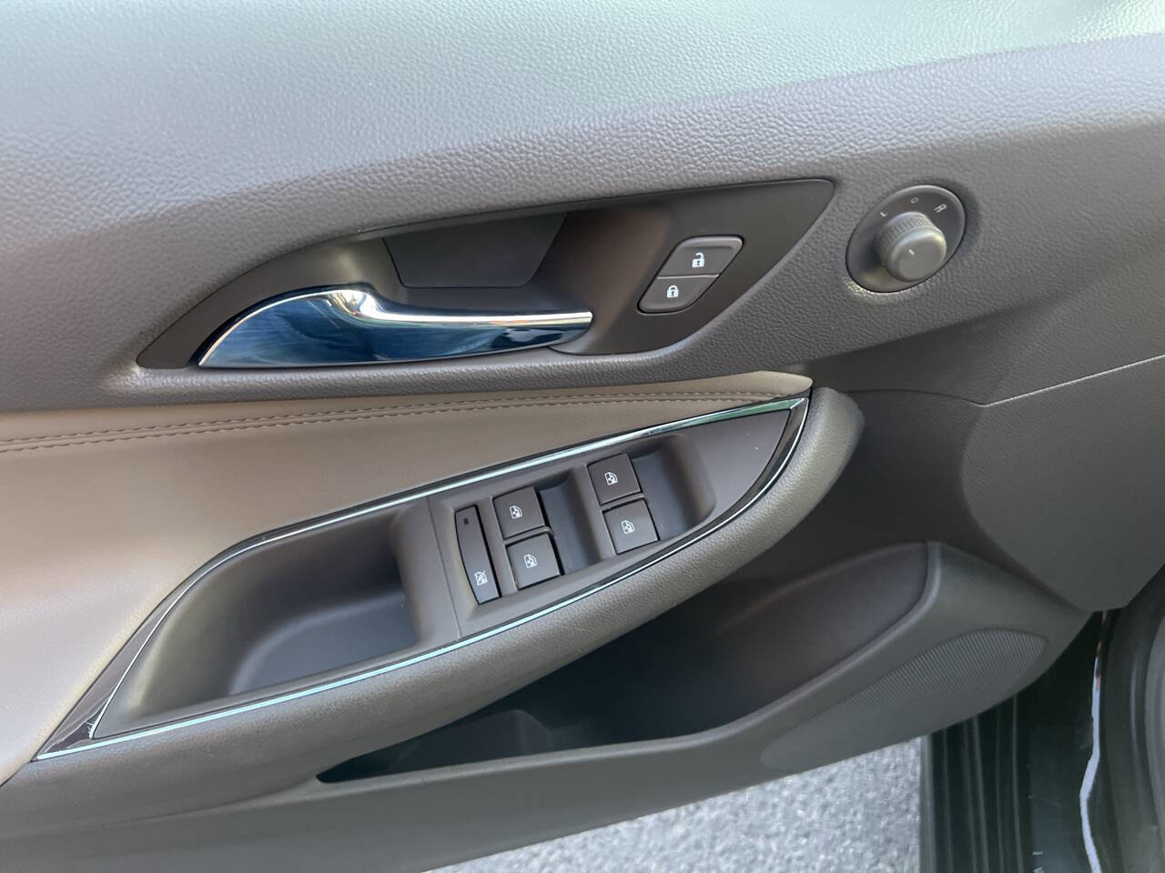 Used 2017 Chevrolet Cruze Premier w/ RS Package image 22