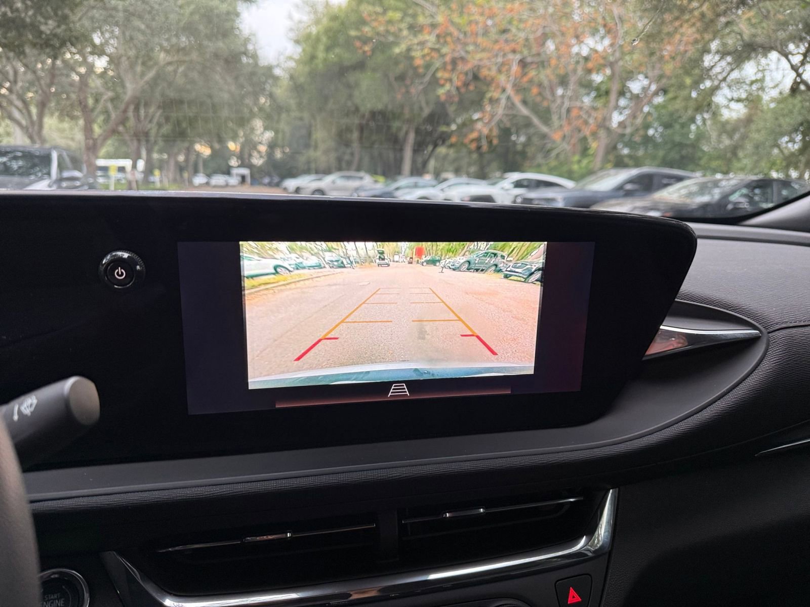 Used 2025 Buick Envista Preferred image 17