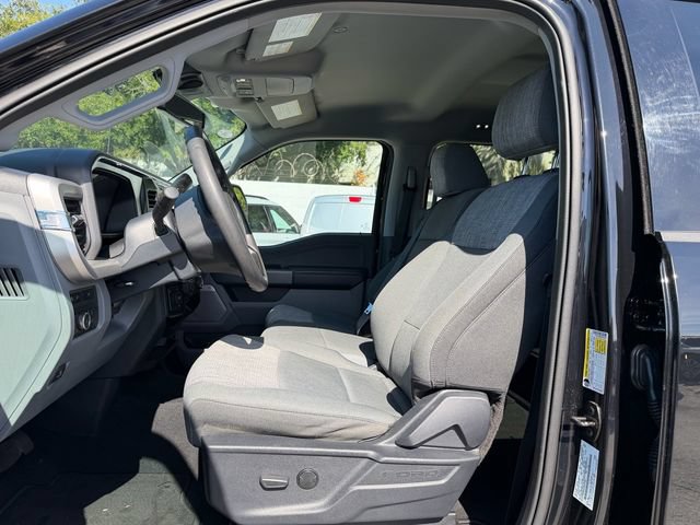 Used 2023 Ford F250 XLT w/ Black Appearance Package AWD/4WD image 12