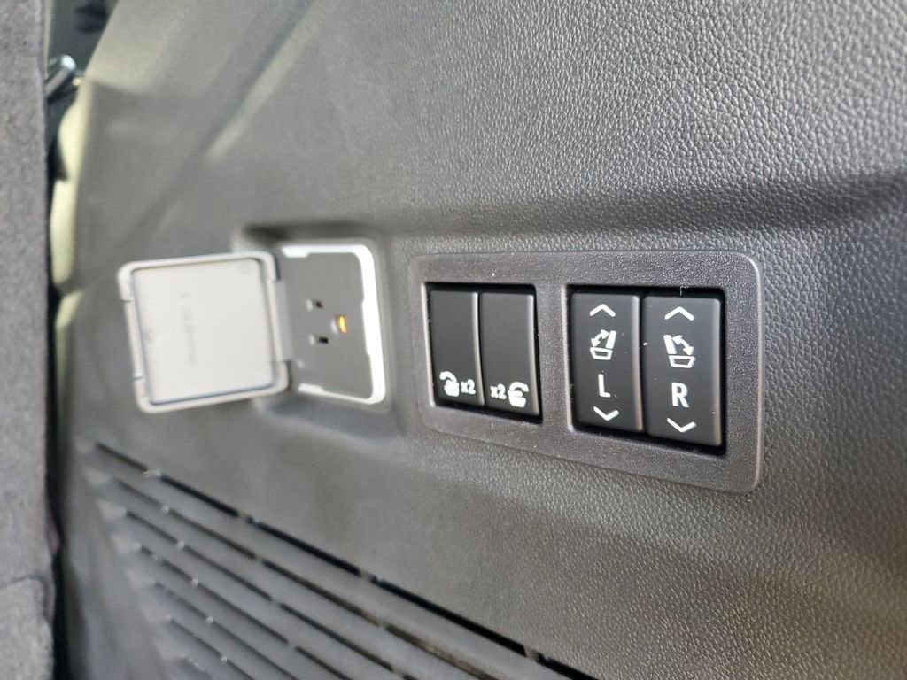 New 2026 Chevrolet Tahoe LT w/ Comfort Package image 9