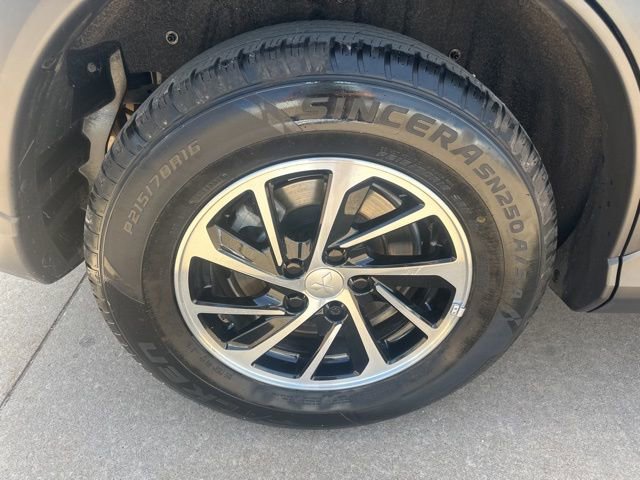 Used 2023 Mitsubishi Eclipse Cross ES image 10