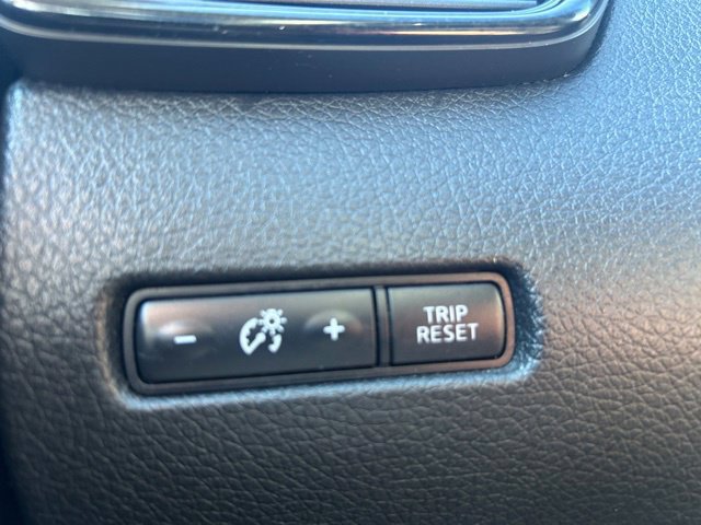 Used 2017 Nissan Rogue S AWD/4WD image 33