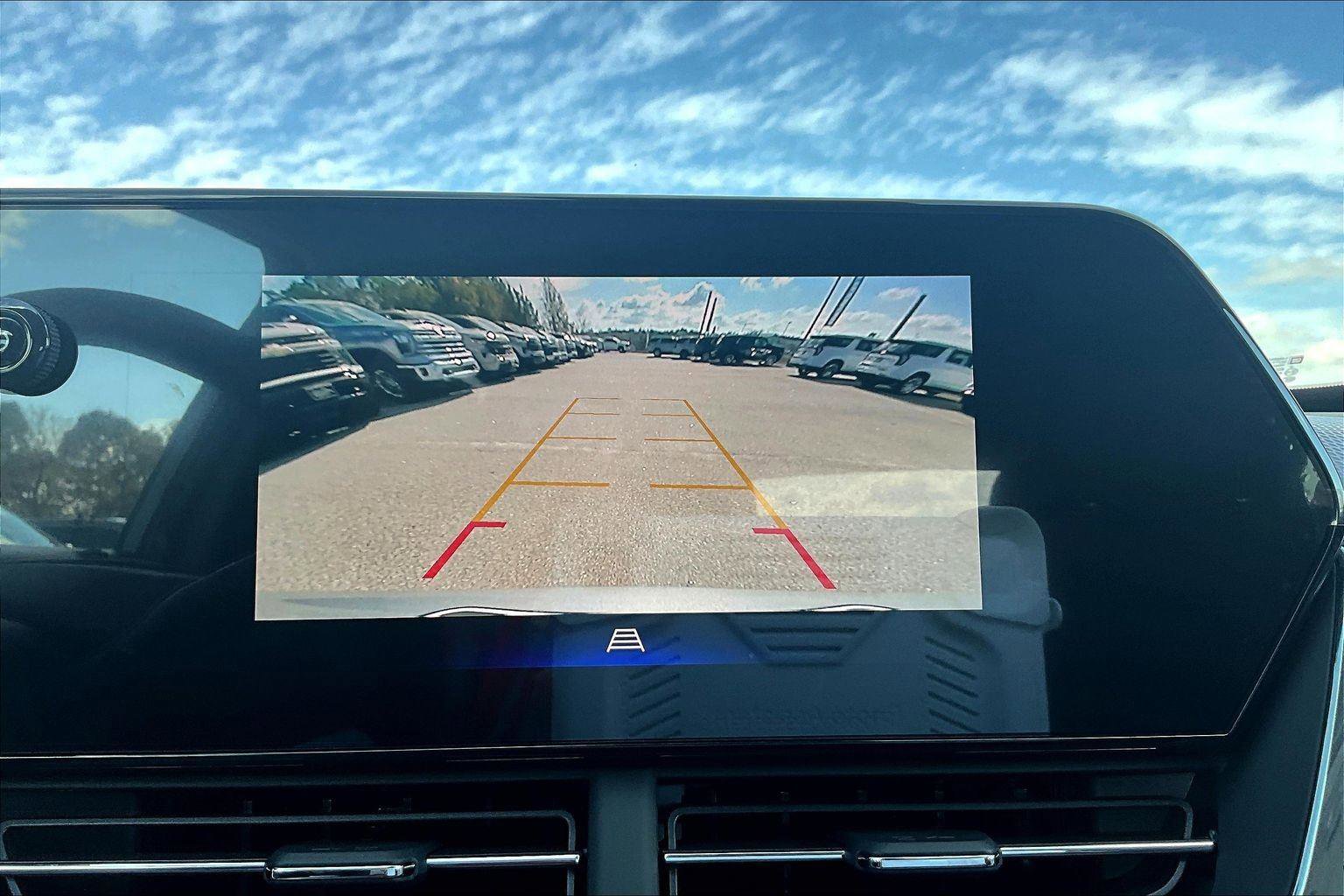 New 2025 Chevrolet Trax LT w/ LT Convenience Package image 10