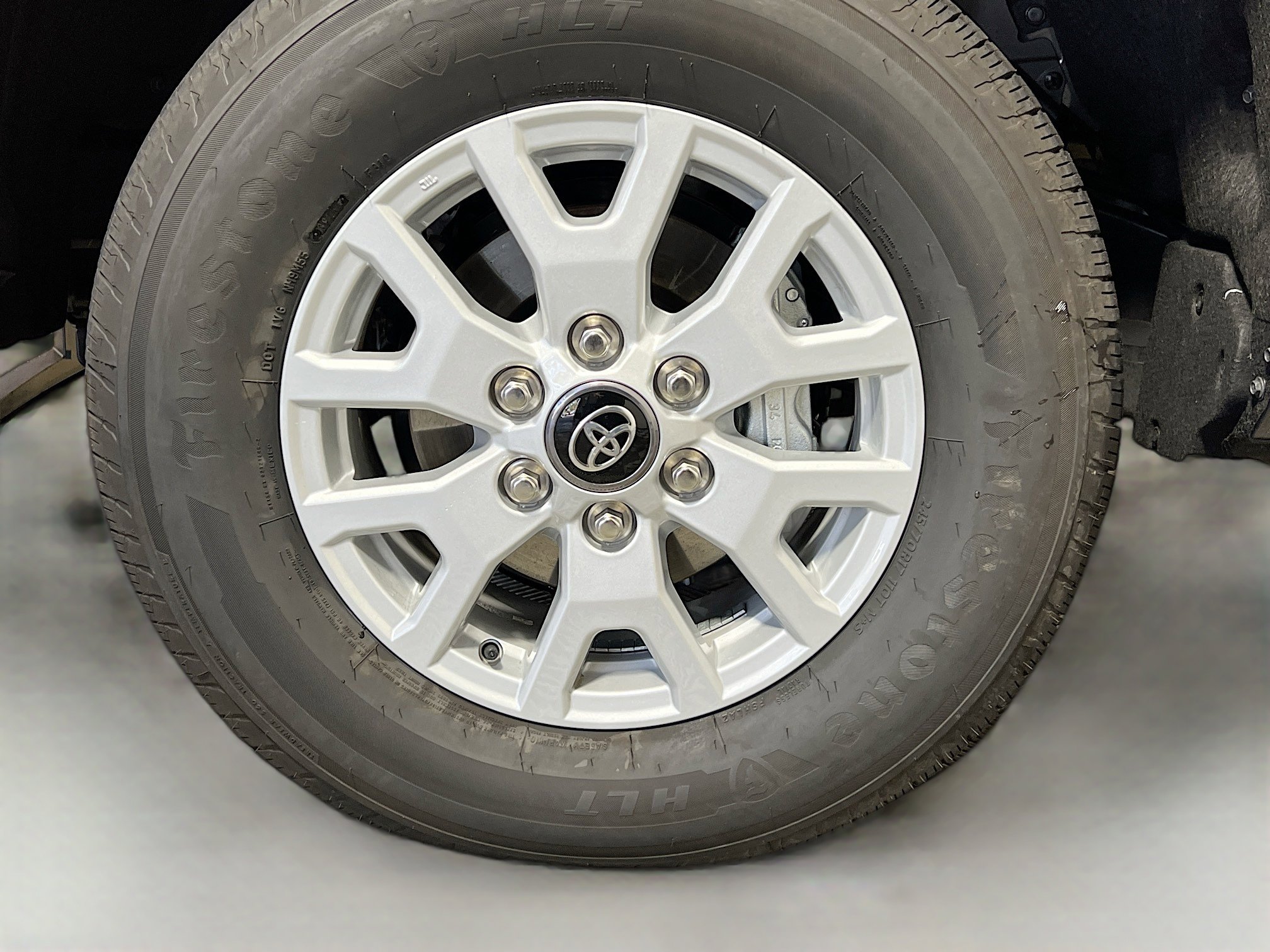 Used 2026 Toyota Tacoma SR5 AWD/4WD image 14