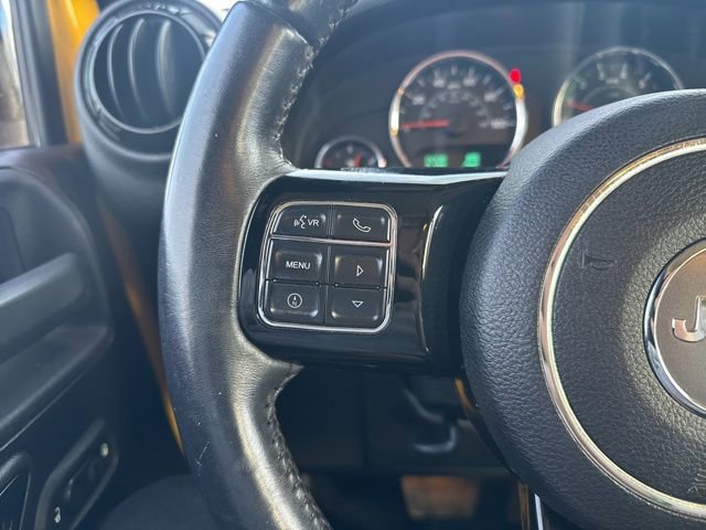 Used 2015 Jeep Wrangler Unlimited Sahara image 31