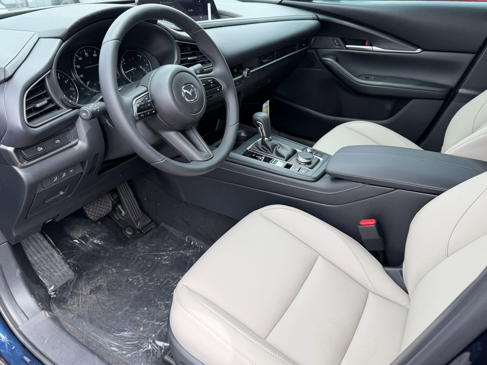 New 2026 MAZDA CX-30 AWD 2.5 S w/ Select Sport Pkg image 18