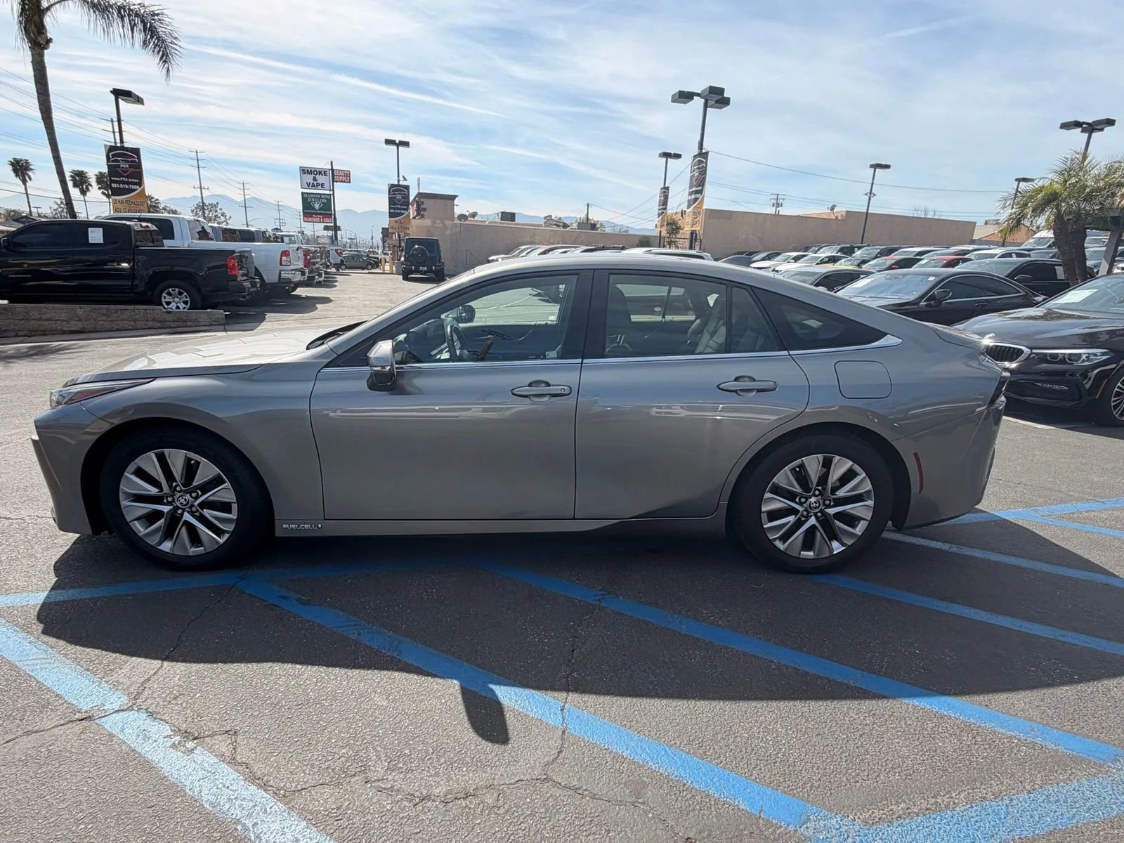 Used 2023 Toyota Mirai w/ Advanced Technology Package RWD image 4