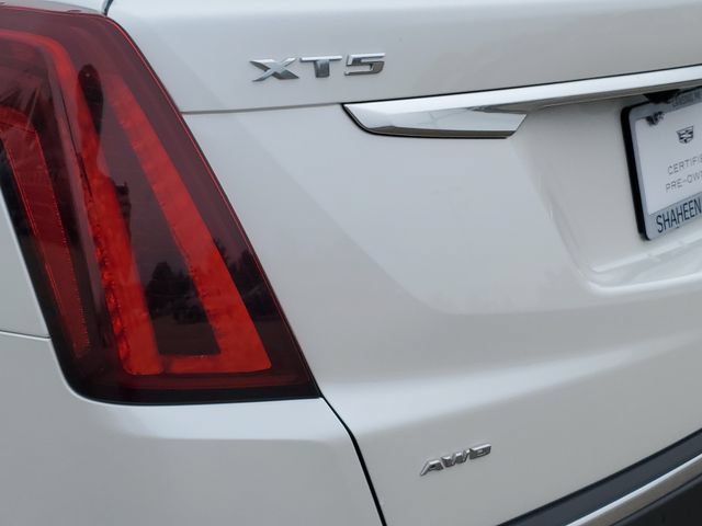 Certified 2024 Cadillac XT5 Premium Luxury w/ LPO, Floor Liner Package AWD/4WD image 35