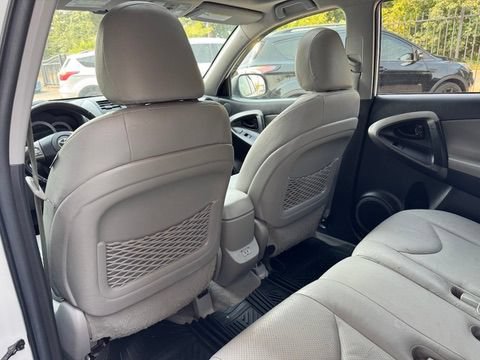 Used 2011 Toyota RAV4 Limited AWD/4WD image 16