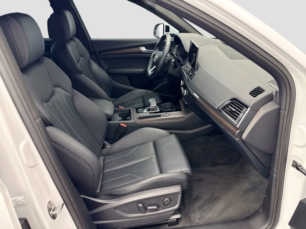 Certified 2023 Audi Q5 2.0T Premium Plus w/ Premium Plus Package image 19