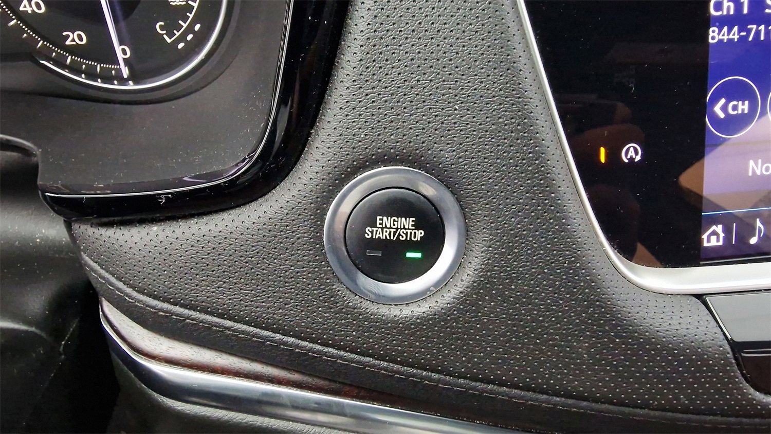 Used 2022 Cadillac XT5 Premium Luxury image 22